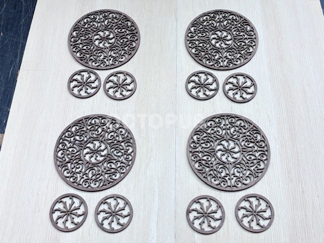 100-50 Walnut Oud Rosette